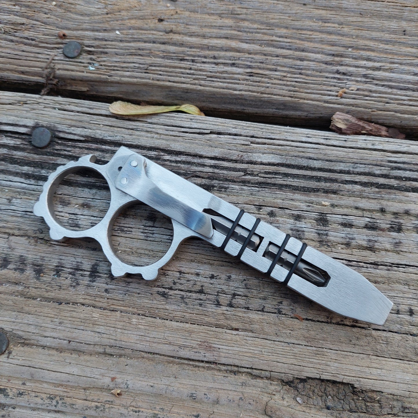 Teale Designs Tools Double Ring Pocket Pry Bar  - Magnetic Bit Holder