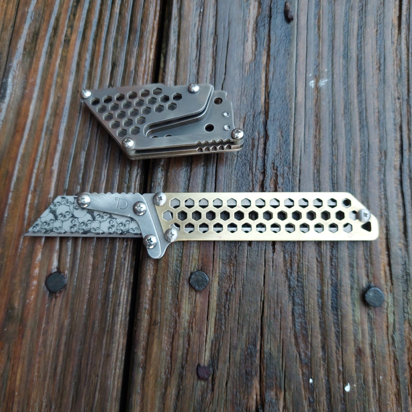 Teale Designs Tools Fixed Utility Knife - Hex Brass Slim