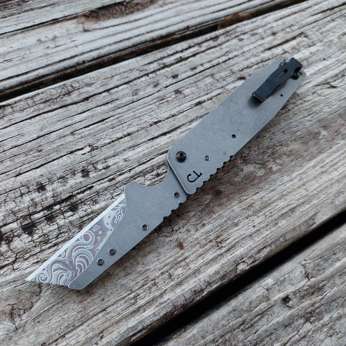TD Tools Utility Knife Old Skool Friction Folder - Stonewashed Carbon Fiber Random