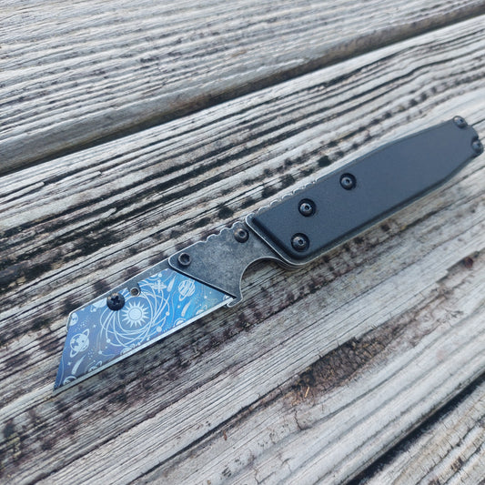 TD Tools Utility Knife Old Skool Friction Folder - Tumbled Black Oxide Carbon Fiber
