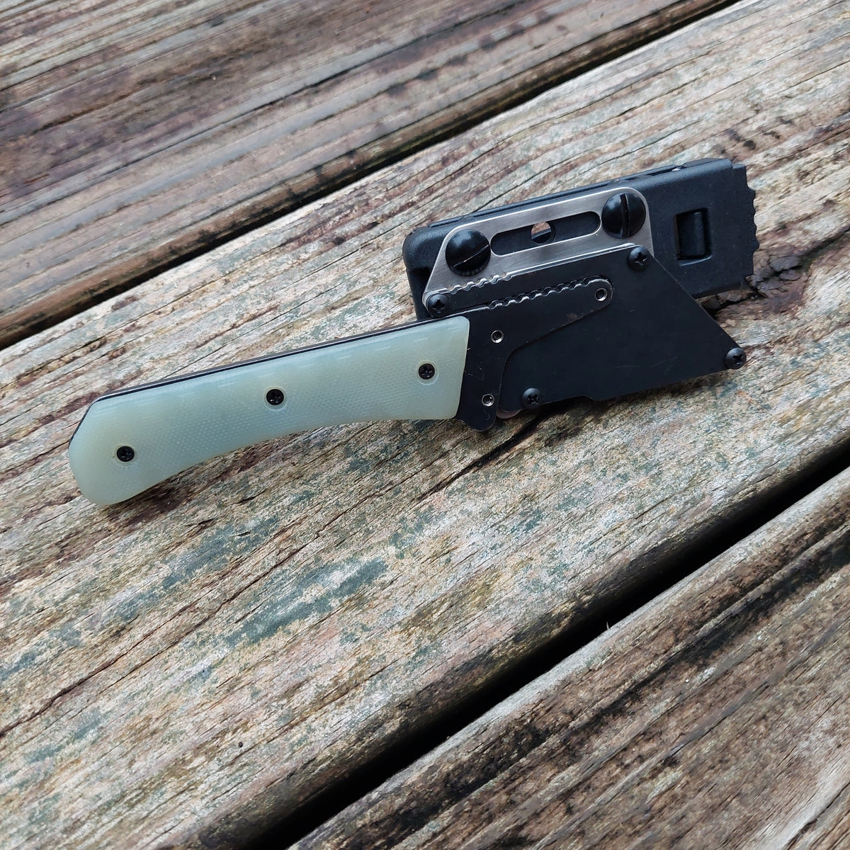 Teale Designs Tools Curve Fixed Utility Knife - Jade Green G10 Black Oxide