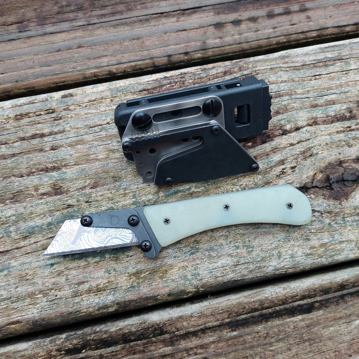 Teale Designs Tools Curve Fixed Utility Knife - Jade Green G10 Black Oxide