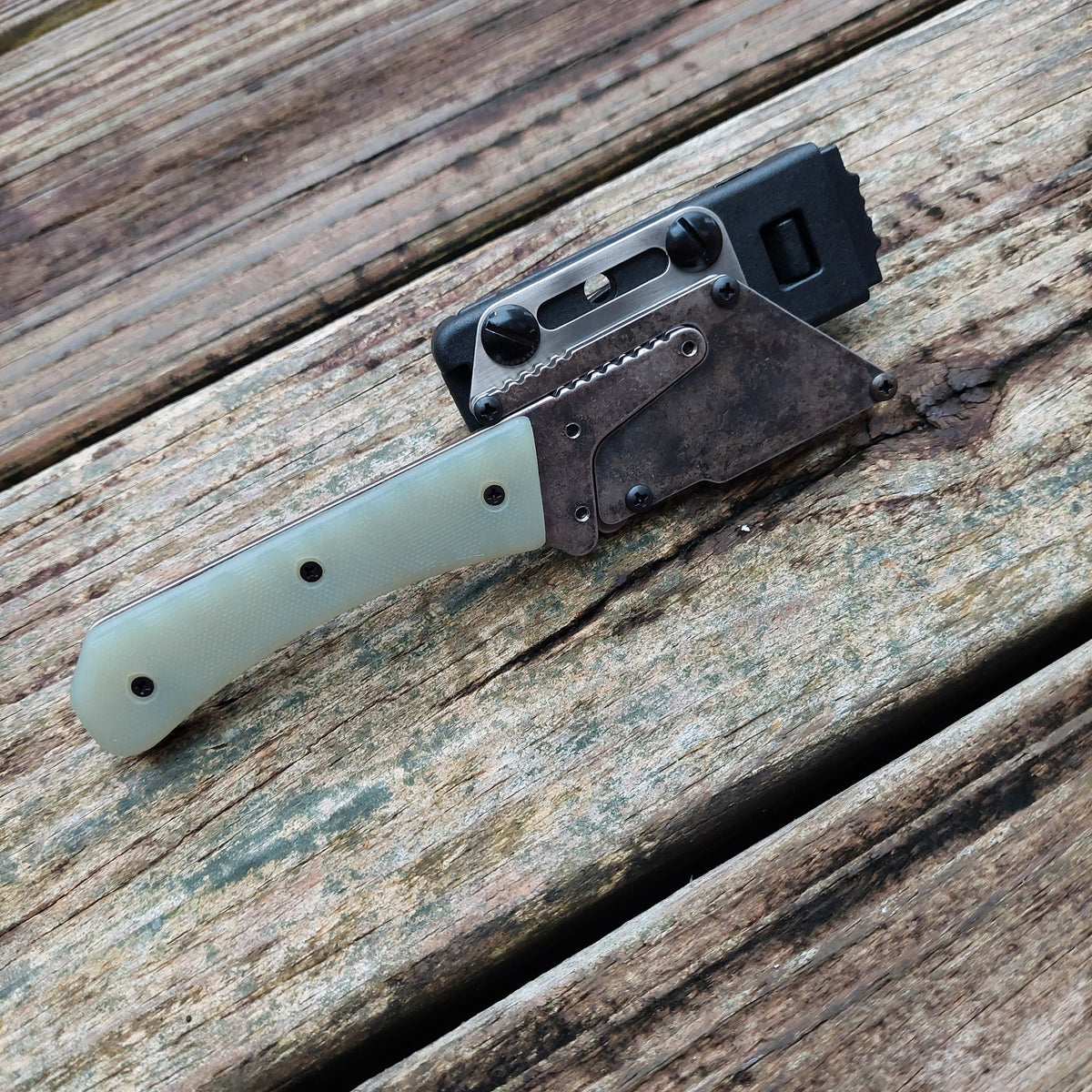 Teale Designs Tools Curve Fixed Utility Knife - Jade Green G10 Tumbled Black Oxide