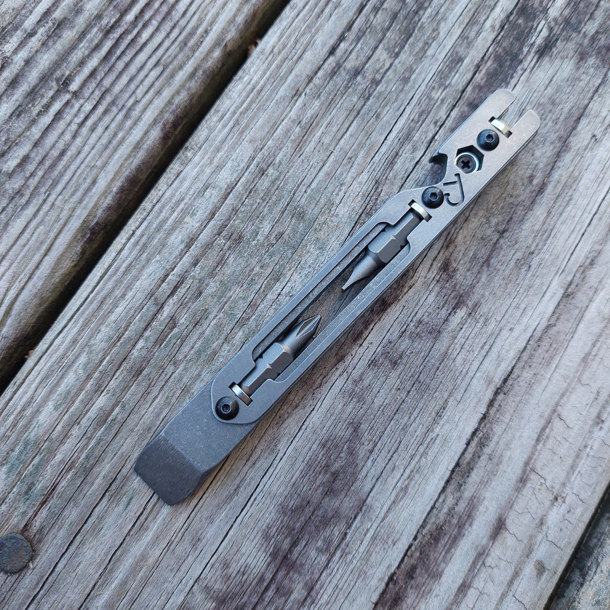 TD Tools Pen Bandless Titanium Magnetic Drive Pry (MDP) - Stonewashed