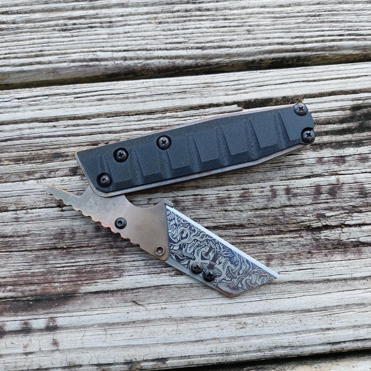TD Tools Utility Knife Old Skool Friction Folder - Flamed Carbon Fiber